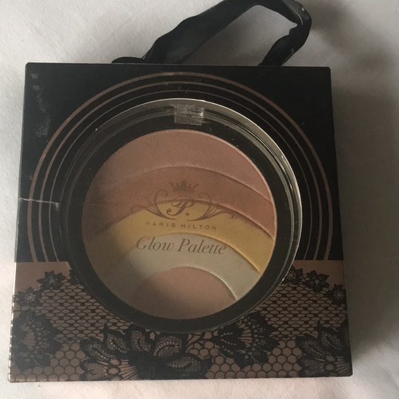 NEW Paris Hilton Glow Palette Makeup Highlighter - Picture 4 of 6